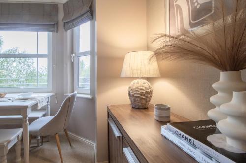 Garden View Nook-2 bed apartment in แฮมิลตัน