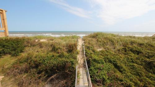 SA69, Kirk- Oceanfront, Ocean Views, Sun Decks, Prv Beach Access