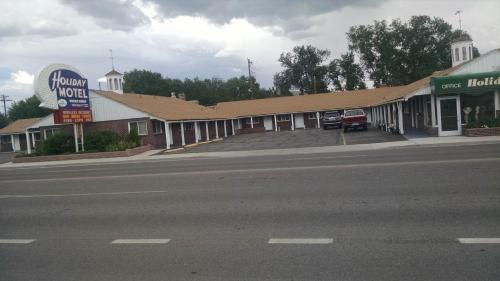 Holiday Motel - image 2
