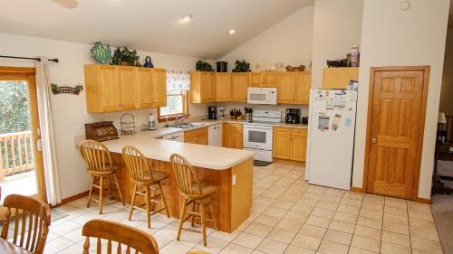 Oceanside, Private Pool, Golf Cart, Bar, Hot Tub, Rec Rm, SS4, Sunning Your Bunns, Southern Shores (photo 8)