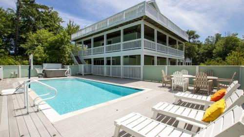 Soundfront, ELEV, Private Pool, Pool Table, Water Views, VOH1, Soundly Sea-Cluded, Королла