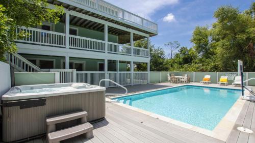 Soundfront, ELEV, Private Pool, Pool Table, Water Views, VOH1, Soundly Sea-Cluded, Королла (фото 3)