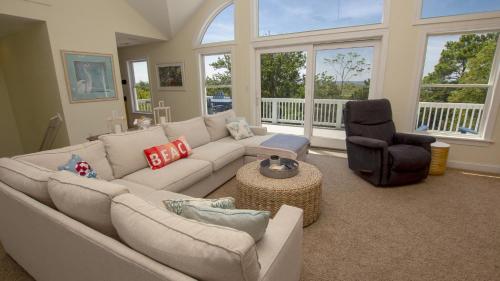 Soundfront, ELEV, Private Pool, Pool Table, Water Views, VOH1, Soundly Sea-Cluded, Королла (фото 10)