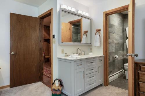 5016 Main Gore Drive in Vail, USA