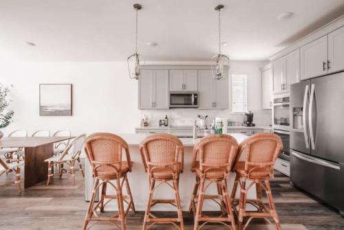 Modern, Loveland Luxury Oasis by Trails, I-71 in Loveland, USA