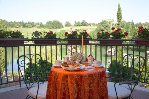 Kilátás, Hotel Villa Leri in Monte Colombo