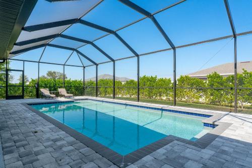 BRAND NEW - Heated Pool & Modern Upgrades! - Villa Moonlight Breeze - Roelens Vacations