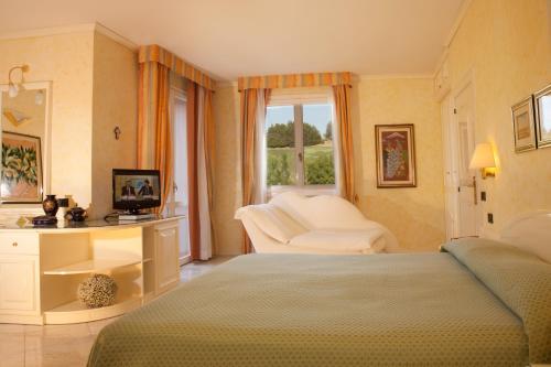 Junior Suite with Balcony