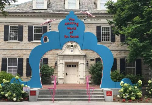 Comfy 3 Bed 1 Bath with Wifi in College and Restaurant Area in Σπρίνγκφιλντ(Μασαχουσέτη)