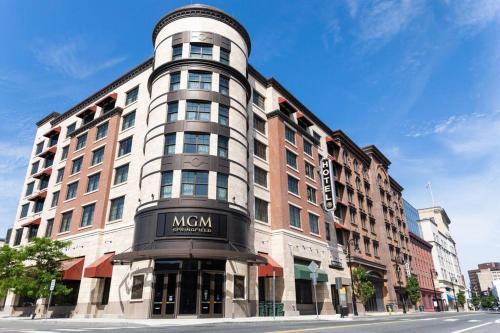 Comfy 3 Bed 1 Bath with Wifi in College and Restaurant Area in Σπρίνγκφιλντ(Μασαχουσέτη)