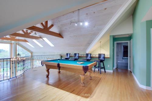 Lakefront Algoma Home with Deck, Grill and Fireplace