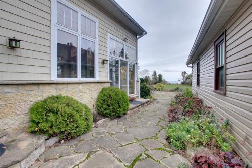 Lakefront Algoma Home with Deck, Grill and Fireplace