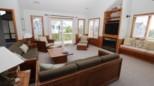 Oceanside, Private Pool, Hot Tub, Screened Porch, 650 ft to Beach Access, WW1021, Zip-A-Dee-Dune-Dah, Corolla (photo 4)