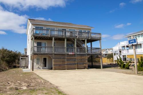 Semi-Oceanfront, Private Pool, Hot Tub, 400 ft to Beach Access, WL940, The B B Inn, Corolla (fotografie 2)