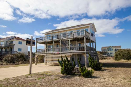 Semi-Oceanfront, Private Pool, Hot Tub, 400 ft to Beach Access, WL940, The B B Inn, Corolla (fotografie 3)