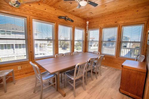 Semi-Oceanfront, Private Pool, Hot Tub, 400 ft to Beach Access, WL940, The B B Inn, Corolla (fotografie 9)