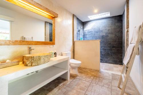 Three-Bedroom Villa image 5