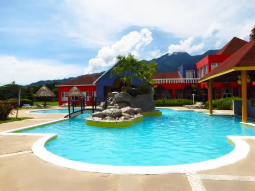 Зовнішній вигляд готелю, Hotel Palma Real in Sambo Creek