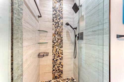 Mango Manor - Walk to Las Olas! in Fort Lauderdale, USA