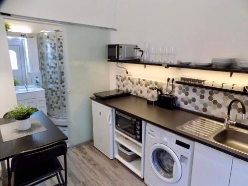 Leo22 Apartman Budapest - image 3