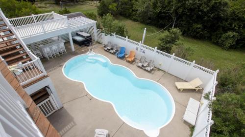 Oceanside, 8 BRs, ELEV, Pool, H Tub, Dogs Welcome, WW934, Howdy Hideaway