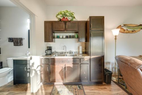 5 Mi to St Joseph River: Apartment w/ Fire Pit! in Vistula (IN)