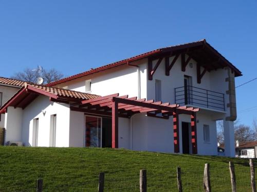 Larralde-beherria gîte à louer Itxassou