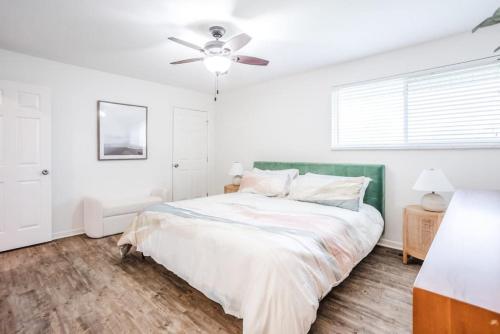 Calm and Peaceful 3B King Beds by Liberty Hospital in Bethany, USA