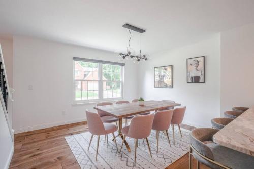 Spacious, Modern 5B in Mason by I-71, Kings Island in Mason, USA