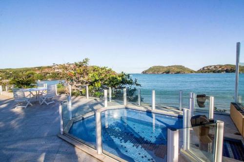 Cinematográfica Mansão na Areia da Ferradura (Cinematografica Mansao na Areia da Ferradura) in plaža Ferradura