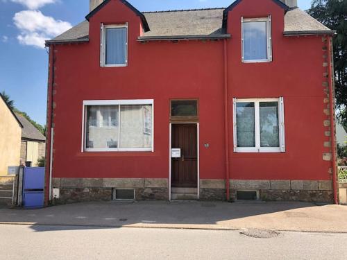 Appartement dans maison rouge