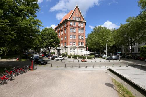 Exterior view, Hotel Amsterdam in Rotterbaum