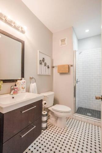 Relaxing, Boho Chic 2B 2Bath Downtown City View Condo in Cincinnati, USA