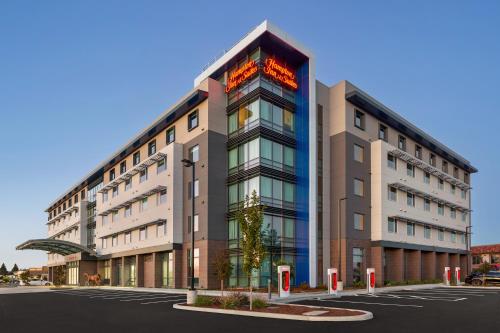 Hampton Inn & Suites San Mateo-San Francisco Airport - Hotel - San Mateo