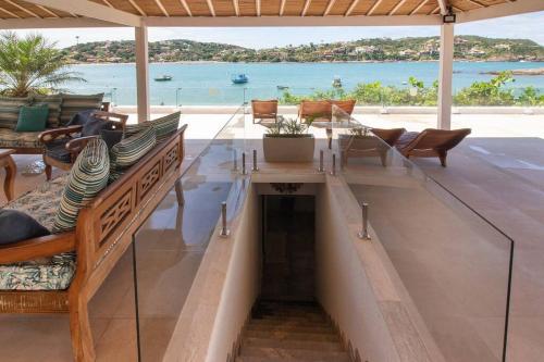 Mansão Pé na Areia da Ferradura Por Luxury Rentals (Mansao Pe na Areia da Ferradura Por Luxury Rentals) in plaža Ferradura