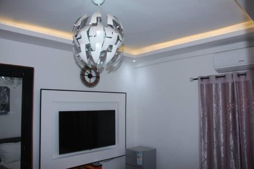 Luxe Nkomondo