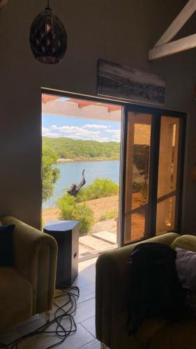 Calanga Lake House - old in Μπιλένε