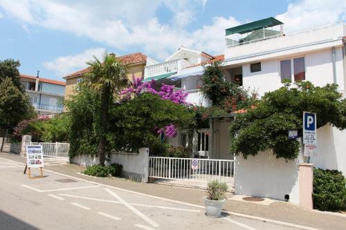 Apartments Suri - image 3