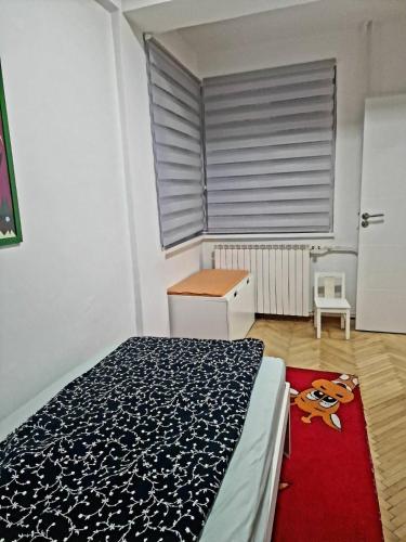 Bright, modern - 2 bedroom condo, Skopje (photo 9)