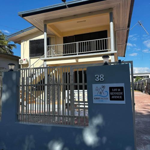 B&B Nadi - KumarVacation Home 38 Kennedy Road Unit 2 - Bed and Breakfast Nadi