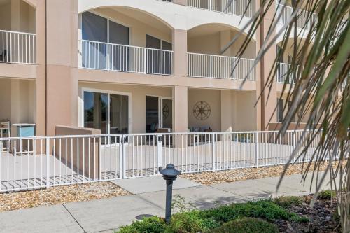 Surf Club, Unit 2105 Surf Club, Unit 2105