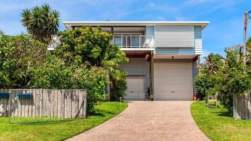 Five-Bedroom House image 4