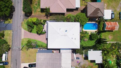 Five-Bedroom House image 3