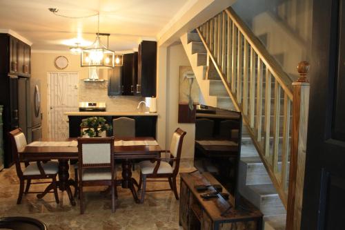 Équipements, Soleil Palm View Villa in Priory