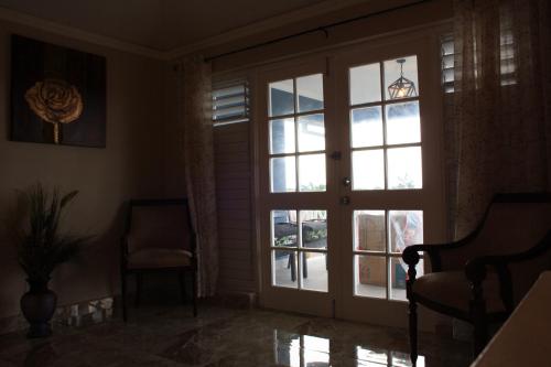 Équipements, Soleil Palm View Villa in Priory