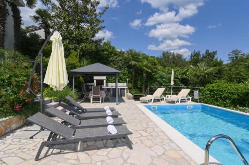Family friendly apartments with a swimming pool Opatija - 7916 - image 13