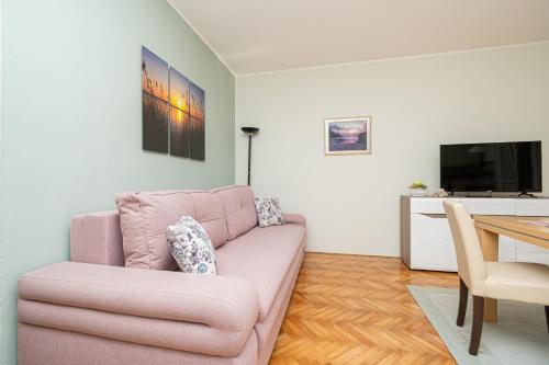 Two-Bedroom Apartment with Terrace room in Apartments with parking space Novalja Pag - 4128