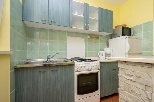 Two-Bedroom Apartment with Terrace image 7