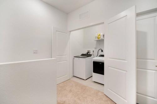 Beautiful and Cozy 3- bedroom townhouse in Florida City, USA