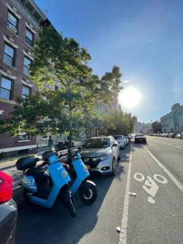 Elegant NYC Apt 2Bedrooms 14 minutes to Times Square! in Weehawken, USA